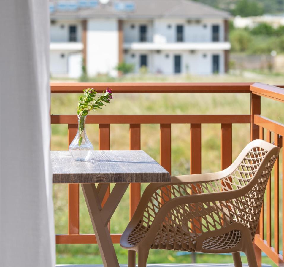 Rodon Garden 2 Apartment Sarti Exterior photo